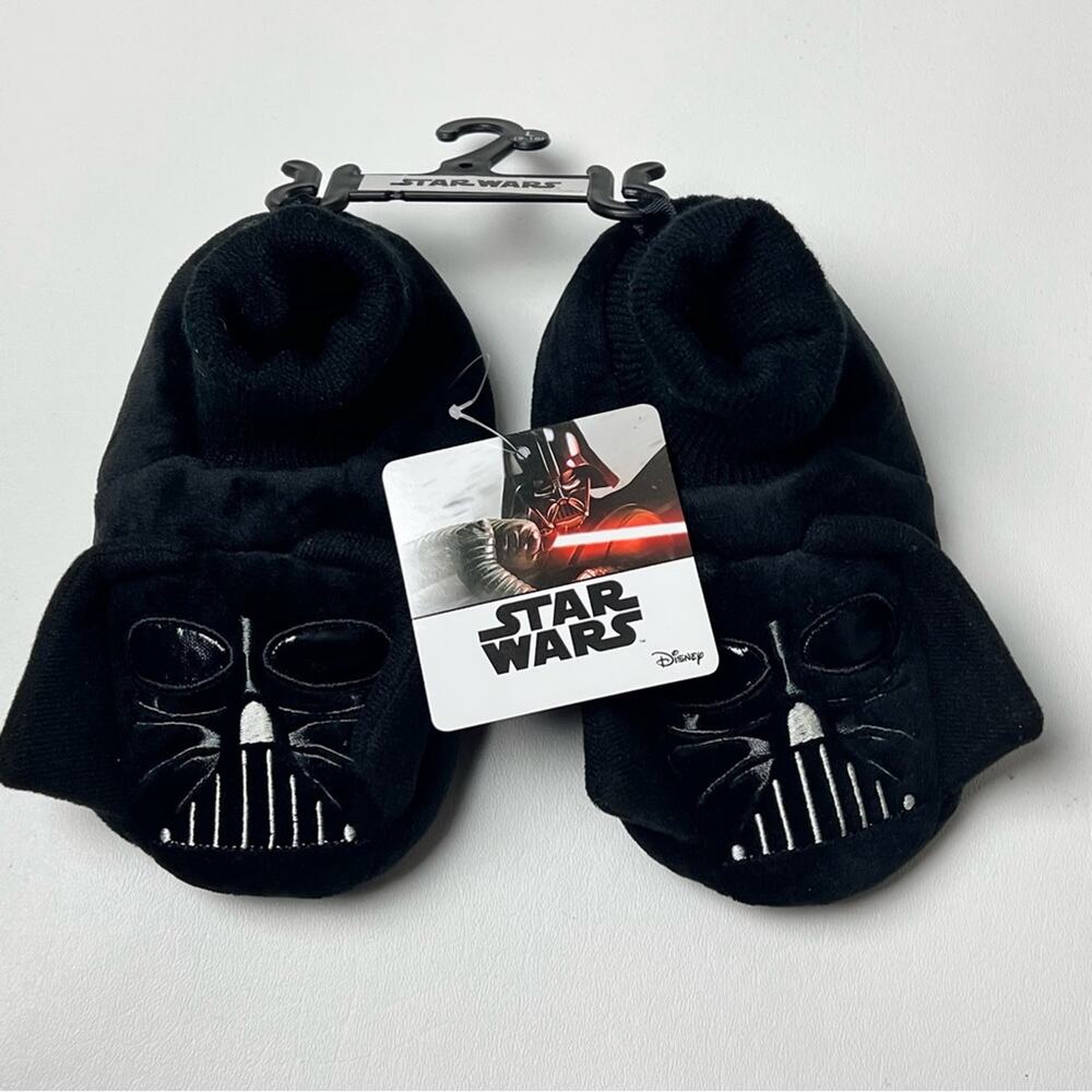 Star Wars Darth Vader  Character Boy's Black Slippers Sz 9-10